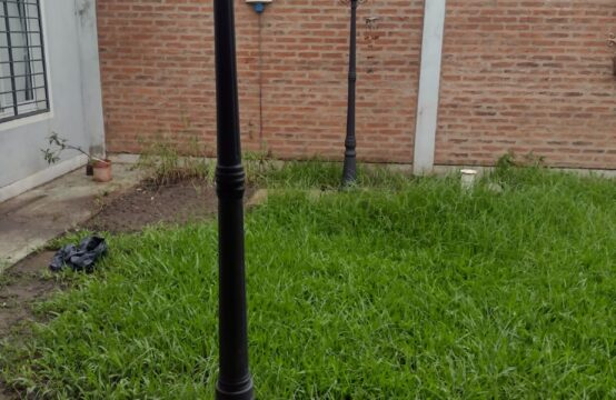 HERMOSA CASA CON PILETA